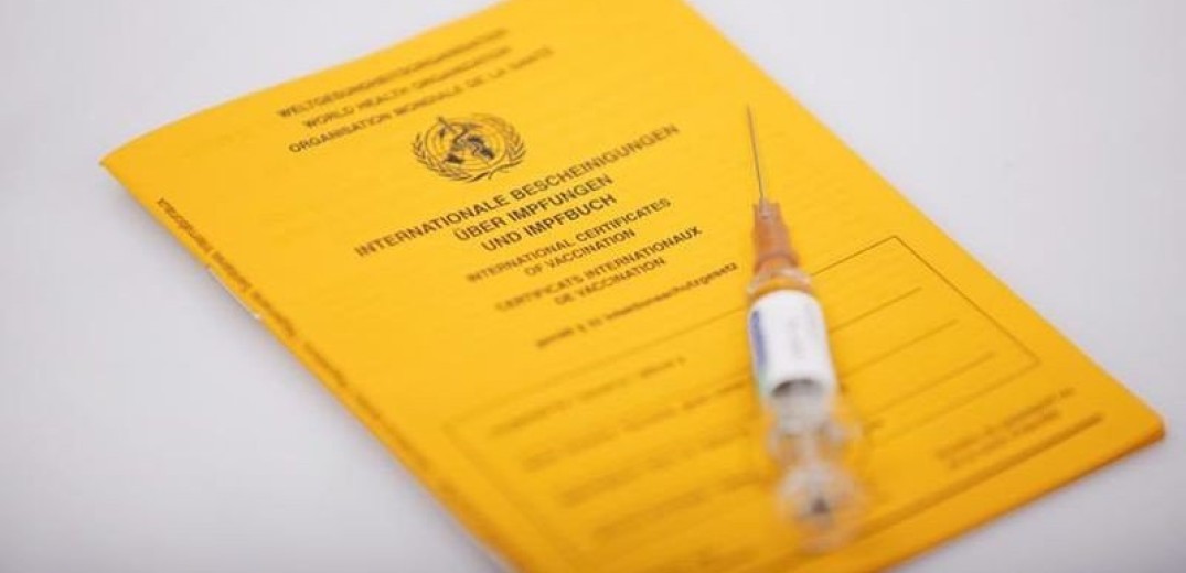 Διαβατήρια εμβολιασμού: Προς επεξεργασία το σχέδιο - Οι συσχετισμοί υπέρμαχων και σκεπτικιστών