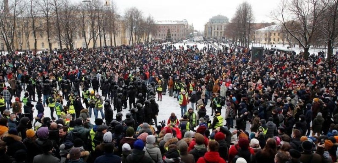 Ρωσία: Συνεχίζονται οι διαδηλώσεις και οι συλλήψεις για το Ναβάλνι