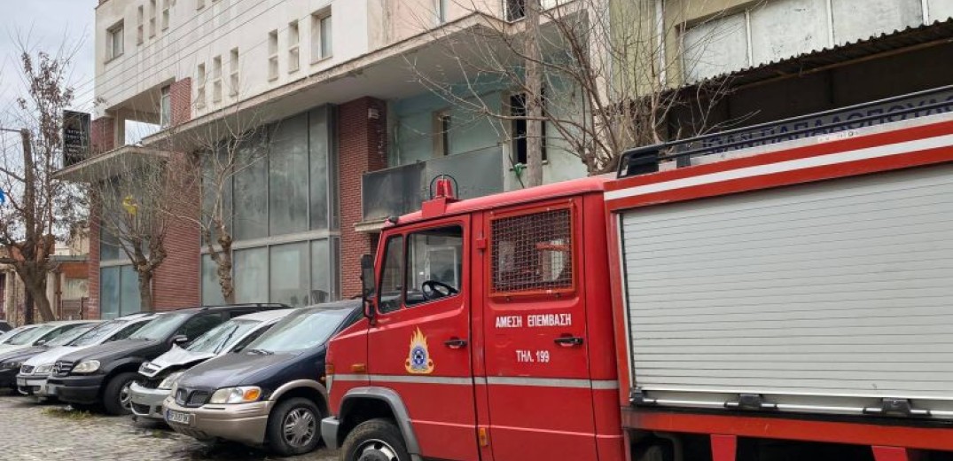 Θεσσαλονίκη: Τρεις νεκροί από πυρκαγιά σε εγκαταλελειμμένο κτίριο (Φωτ.)