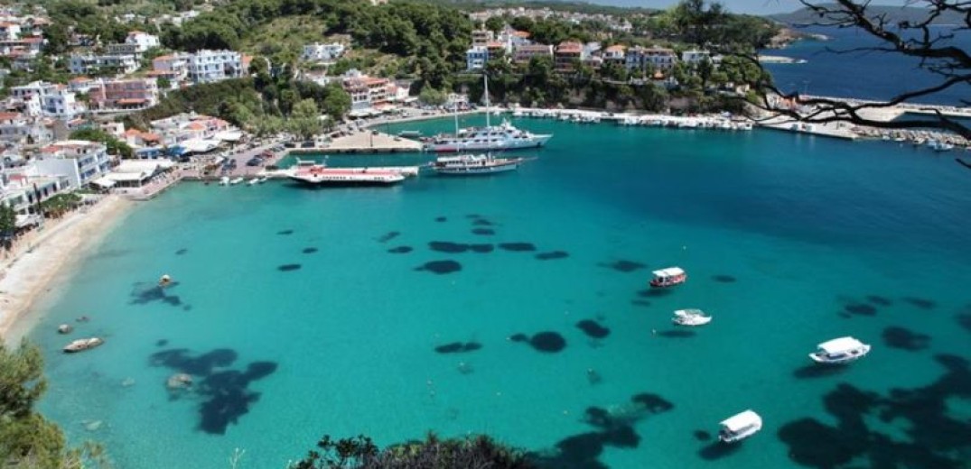 Family Traveller: Τα 10 καλύτερα ελληνικά νησιά για οικογενειακές διακοπές χωρίς συνωστισμό