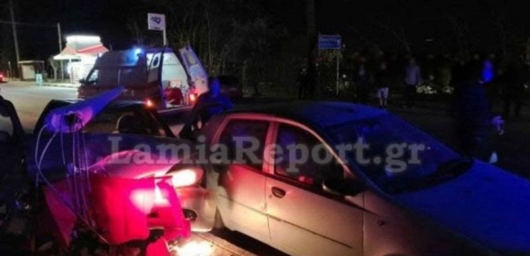 Τραγωδία στη Λαμία: Νεαρή μητέρα «έσβησε» στο τιμόνι με τα παιδιά της μέσα στο αυτοκίνητο (Βίντεο)