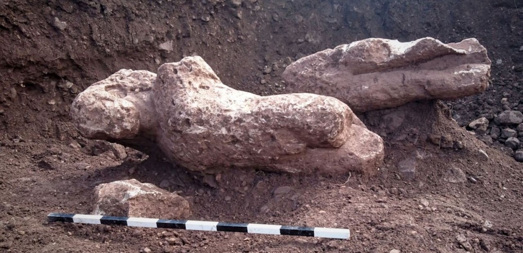 ΥΠΠΟΑ: «Επιτύμβια αρχαϊκά αγάλματα στη Φθιώτιδα, οι κούροι της Αταλάντης» 