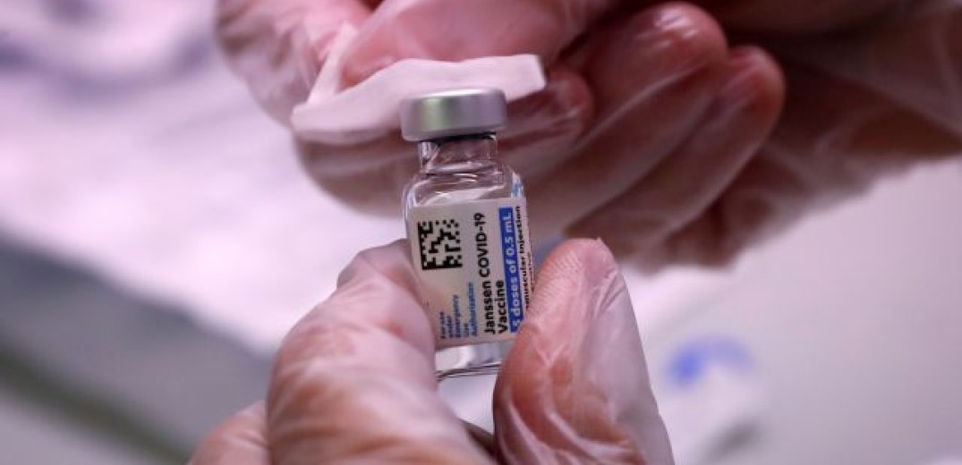 Εμβολιασμοί: Τι αλλάζει από σήμερα για τους 40-44