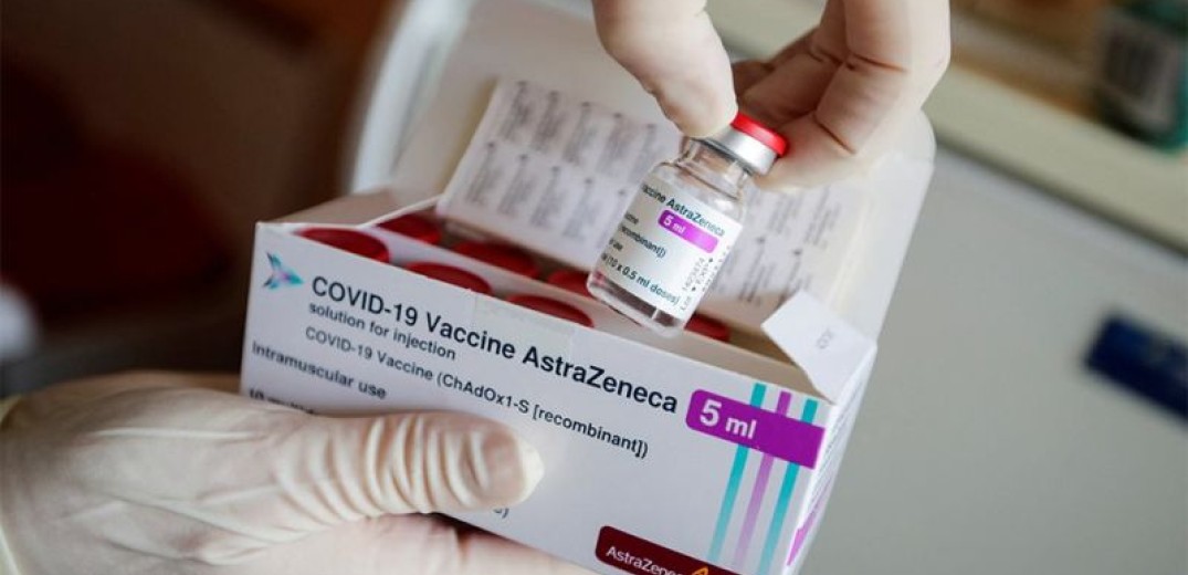 Η ΕΕ ενέκρινε την τρίτη ενισχυτική δόση του εμβολίου τη AstraZeneca