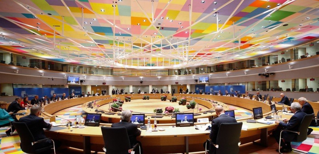 Ευρωπαϊκό Συμβούλιο: Καταδικάζει και απορρίπτει προσπάθειες τρίτων χωρών για εργαλειοποίηση των μεταναστών για πολιτικούς σκοπούς
