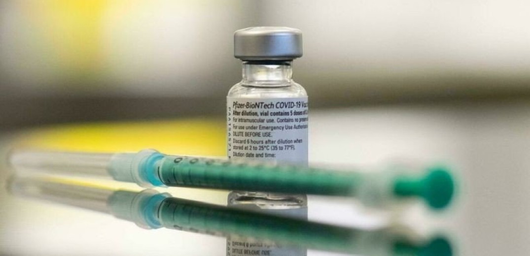 Βρετανία: Δύο δόσεις των εμβολίων Pfizer και AstraZeneca είναι αποτελεσματικές κατά του παραλλαγμένου στελέχους Δέλτα