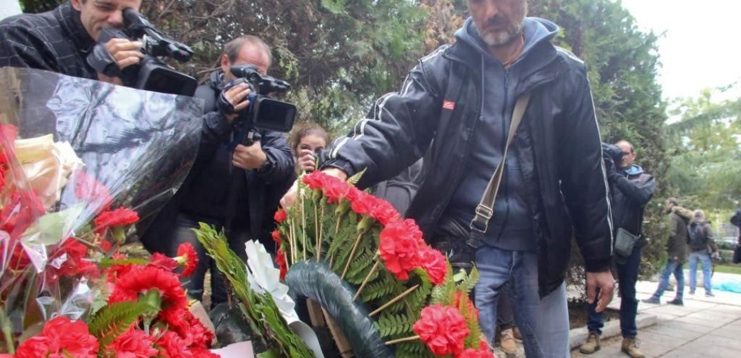 Με καταθέσεις στεφάνων και πορείες η 45η επέτειος του Πολυτεχνείου στη Θεσσαλονίκη