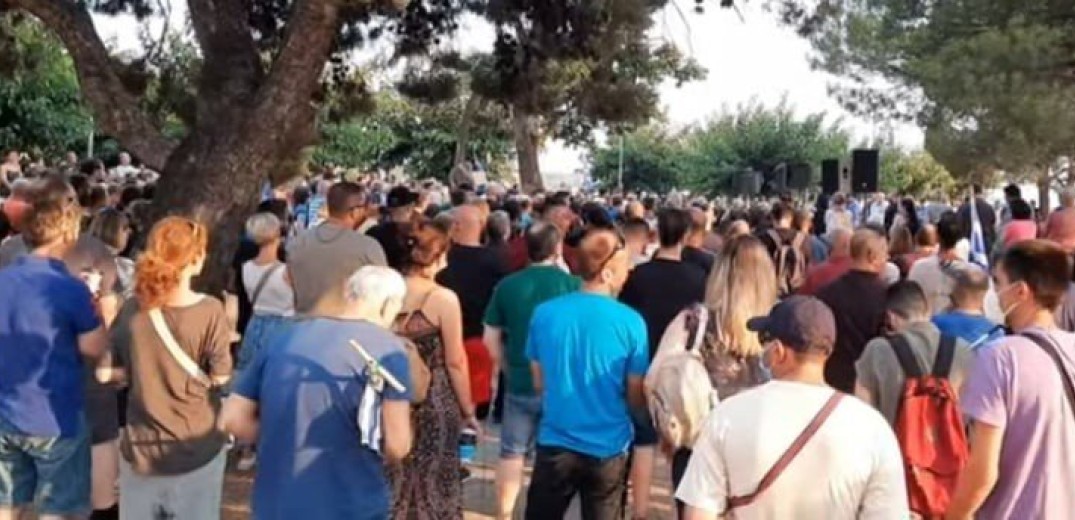 Ολοκληρώθηκε η πορεία αντιεμβολιαστών στο κέντρο της Θεσσαλονίκης