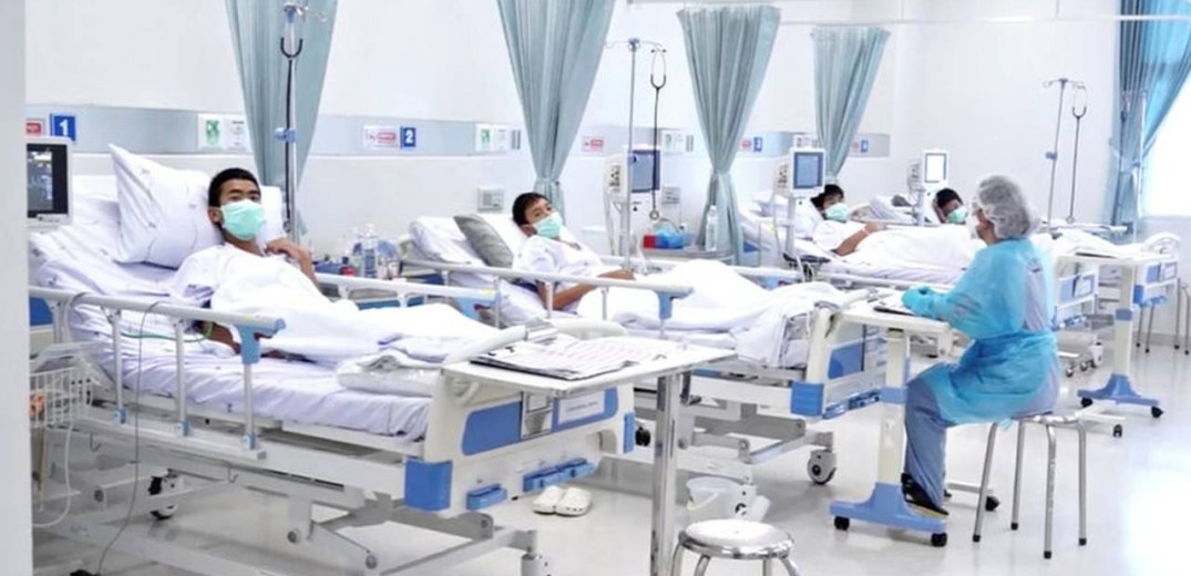Νοσοκομείο στην Ταϋλάνδη χρησιμοποιεί κοντέινερ για τις σορούς των θυμάτων από covid