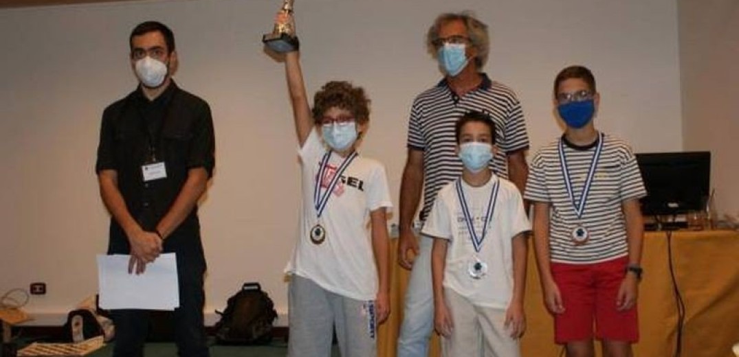 Πανελλήνιος πρωταθλητής στο σκάκι 10χρονος μαθητής