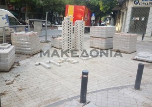 Παίζοντας στα ξέφραγα εργοτάξια του δήμου Θεσσαλονίκης
